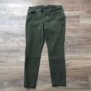 Green skinny jeans